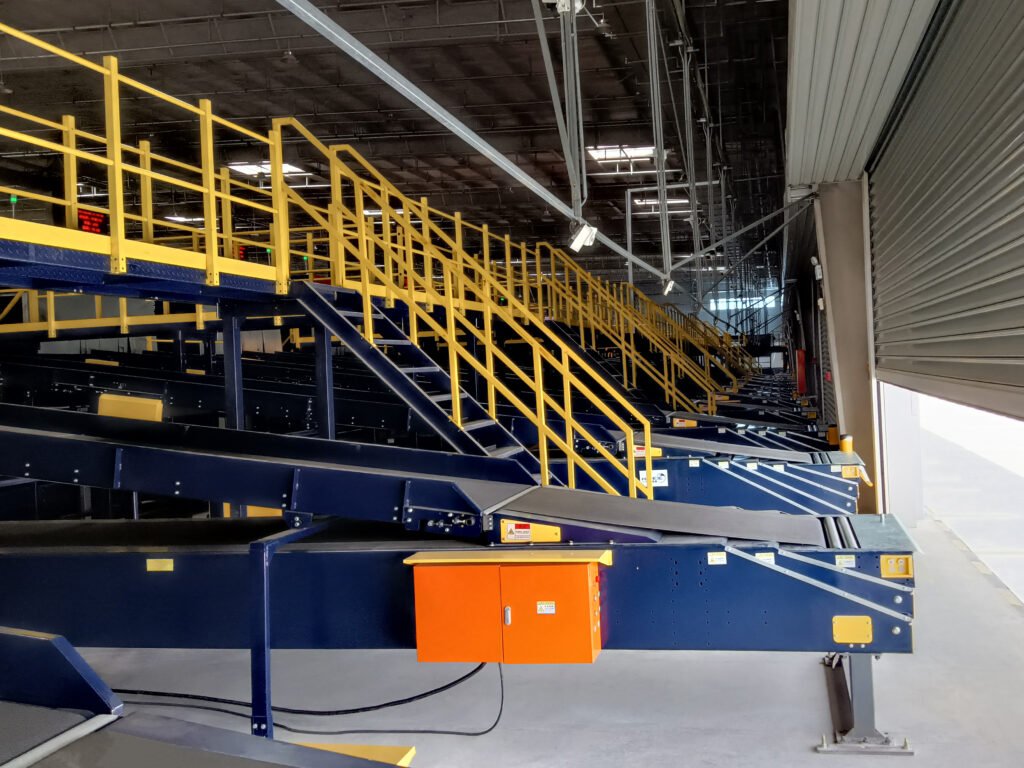 Application of mobile telescopic belt conveyor in the logistics industry